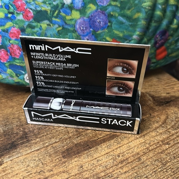 MAC COSMETICS Mini Stack Mascara - Picture 2 of 2